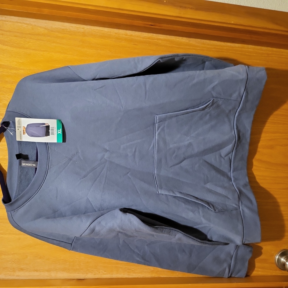 Crew Neck Kangaroo Pocket Goodness